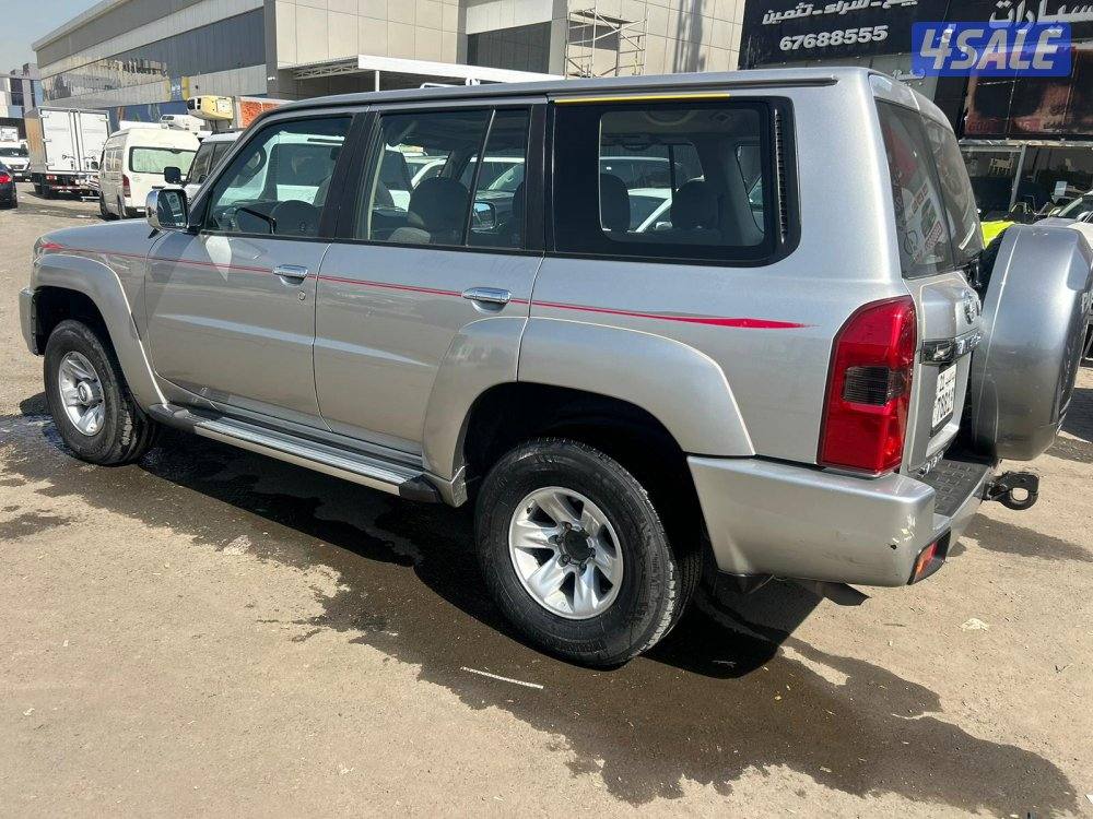 نيسان باترول سفاري موديل 2019 ماشى 240.000 k.m  وارد الخليج3