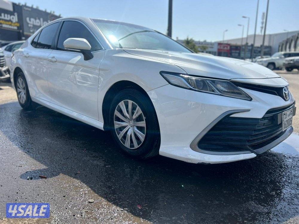 تويوتا  كامرى V4 -LE  موديل 2020 ماشى 88.000 k.m  وارد الساير.1