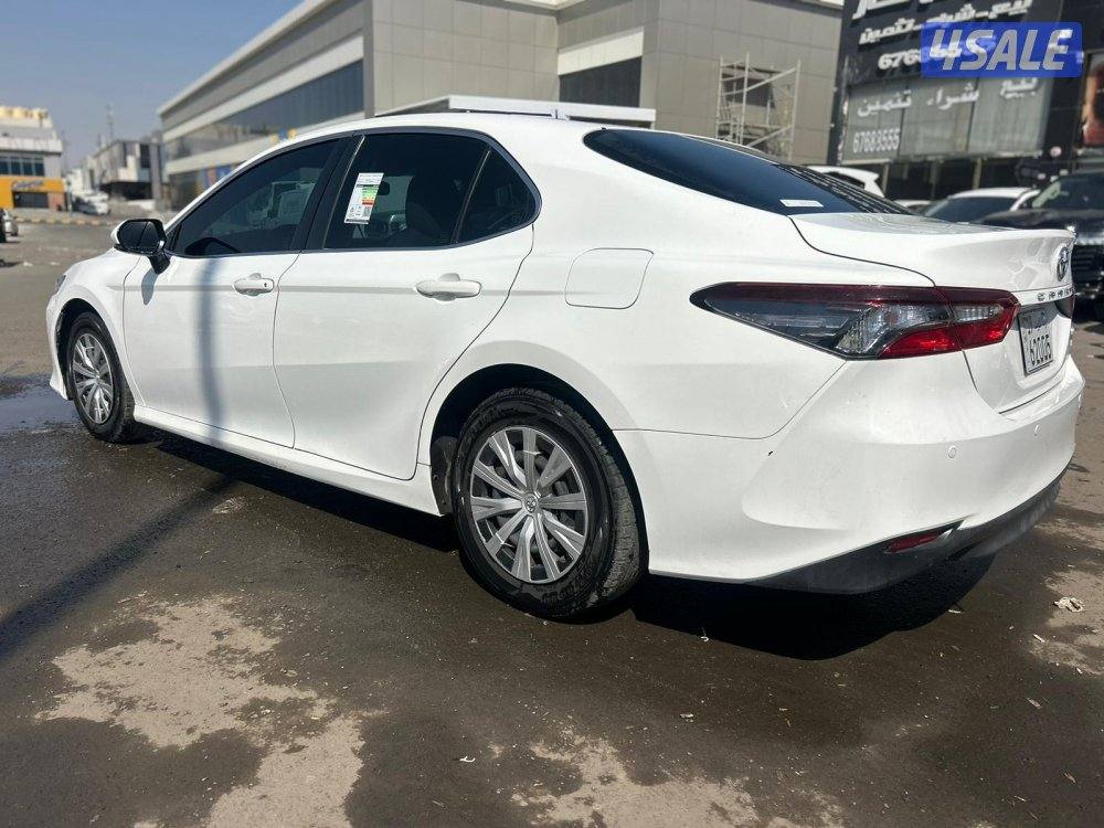 تويوتا  كامرى V4 -LE  موديل 2020 ماشى 88.000 k.m  وارد الساير.3