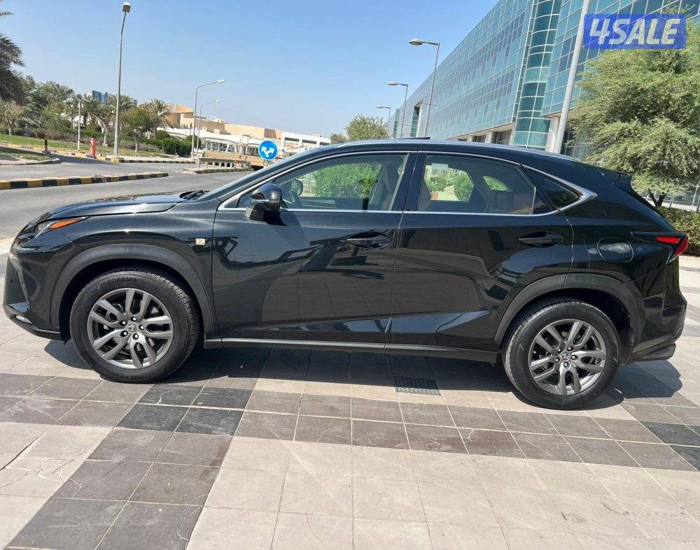 للبيع لكزس NX300 موديل 2019 وارد الساير صبغ الوكاله0