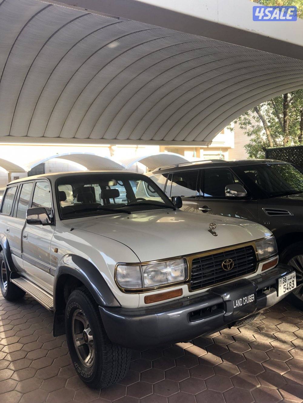 للبيع لاند 97 جي اكس ار1