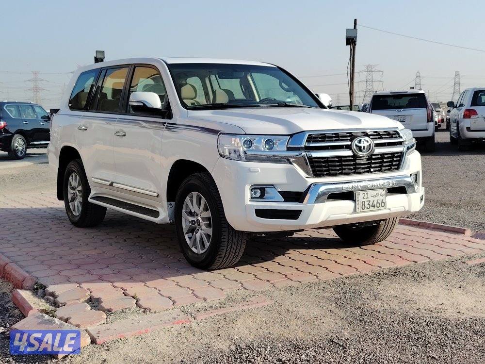 لاندكروزر 8 سلندر سبير علاق3