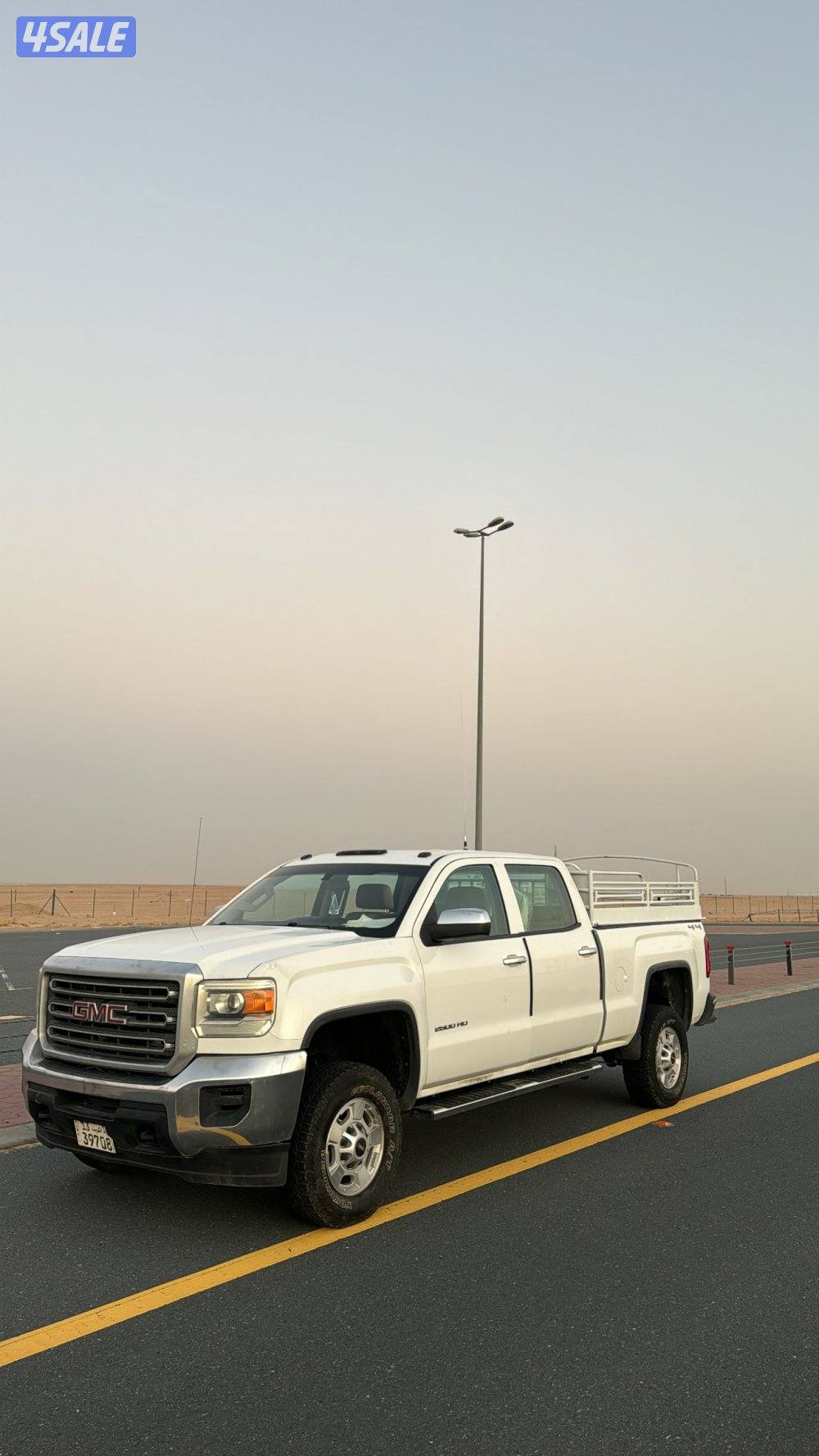 سلام وعليكم للبيع وانيت hd شرط الفحص قير ومكينه وشاصي وبدي ماشي ١٦٠0