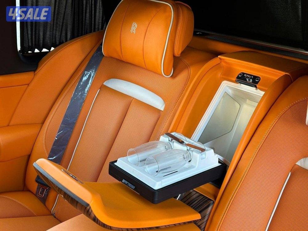 للبيع روزرايز كولينان موديل ٢٠١٩ ماشي ٣١ ألف5