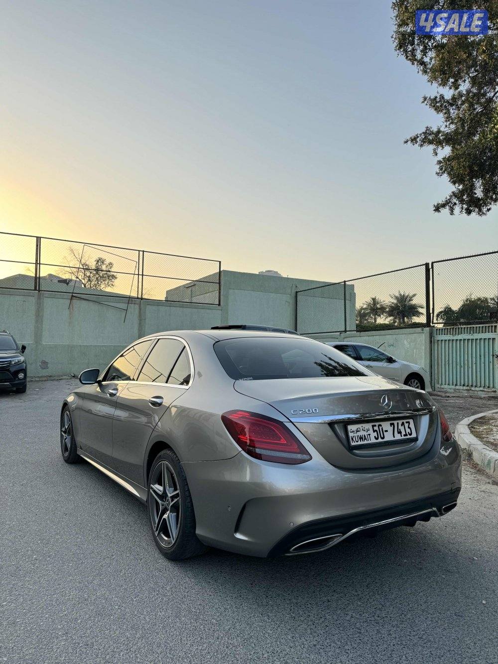 للبيع مرسيدس C 200 كامل المواصفات3