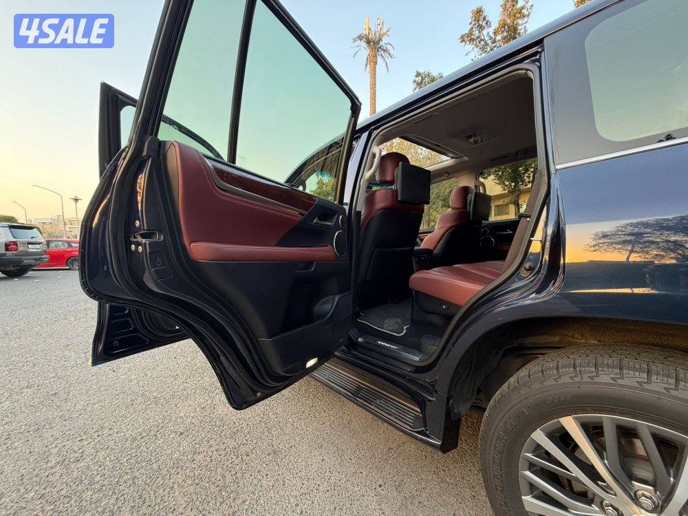للبيع لكزس LX موديل 2019 ‏مالك الأول6