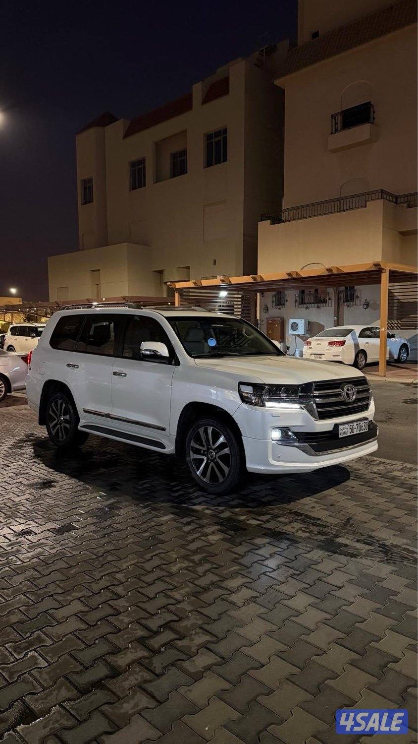 جيب لاندكروزر قراند تورنق - 2019 - صبغ الوكالة شرط الفحص - عداد 164 -2
