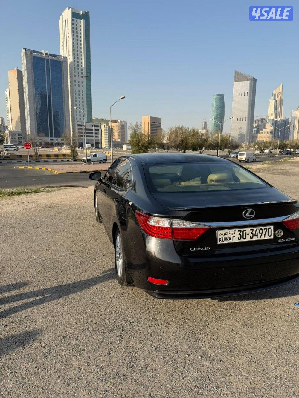 للبيع سياره ليكزس ES2501