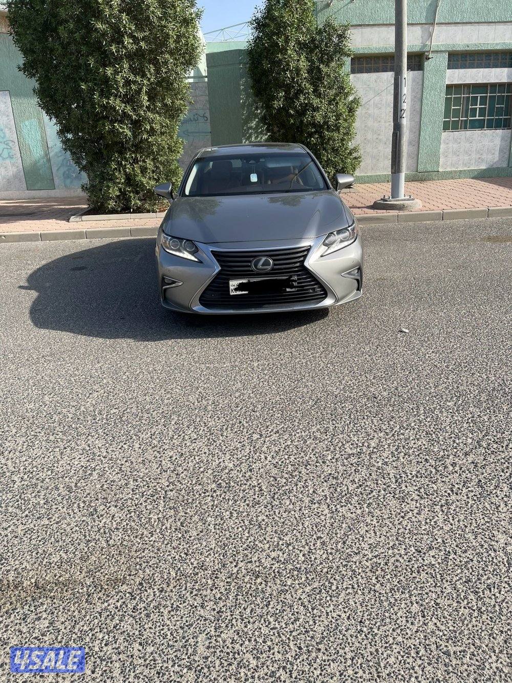 للبيع lexus es 2501