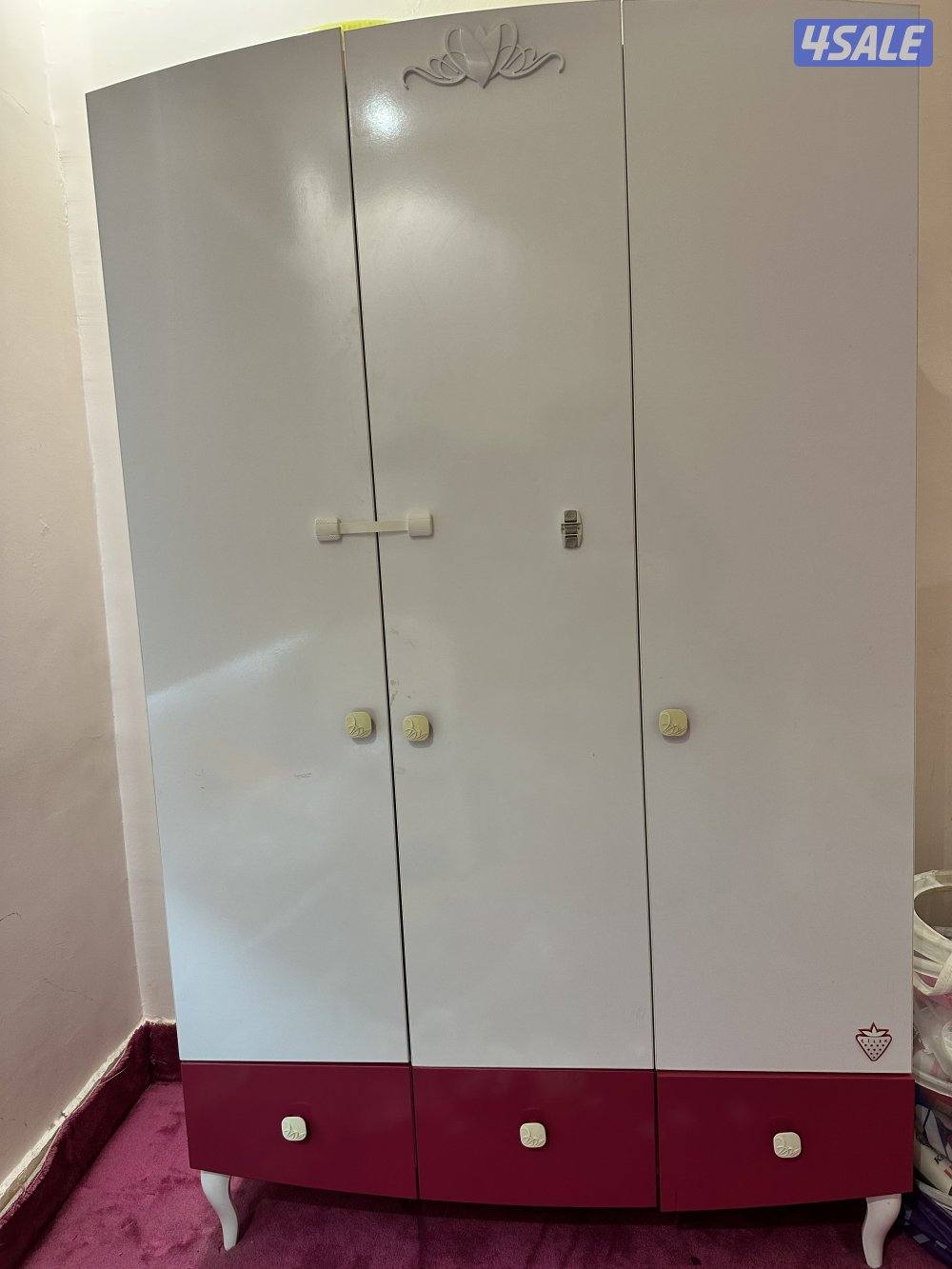 غرفة بنات خشب قوي وشبه جديدة ماركة الفراولة تركية4