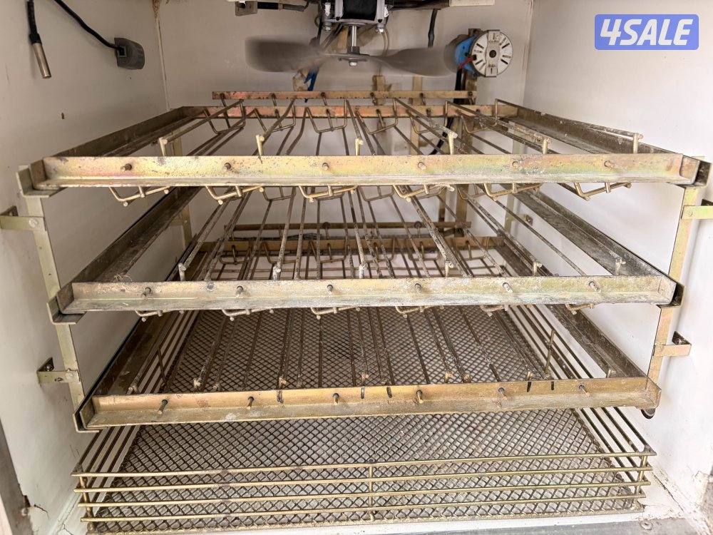 للبيع فقاسة ماينو الايطالية0