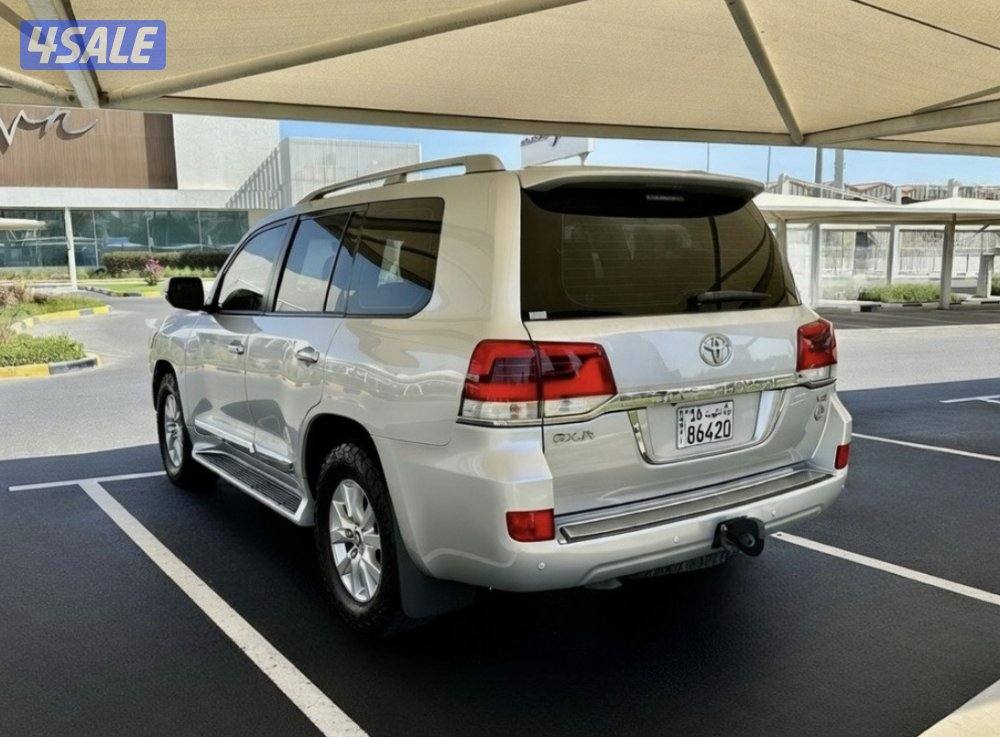 تويوتا لاند كروزر - الموديل2019 - العداد:2524