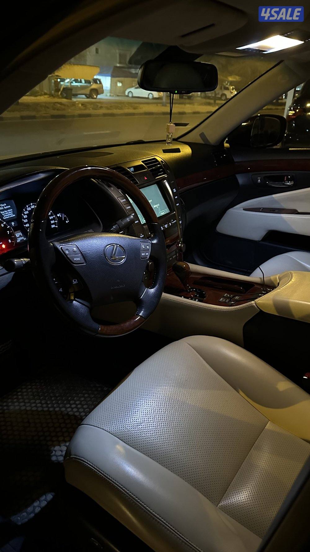 للبيع لكزس LS 460L7