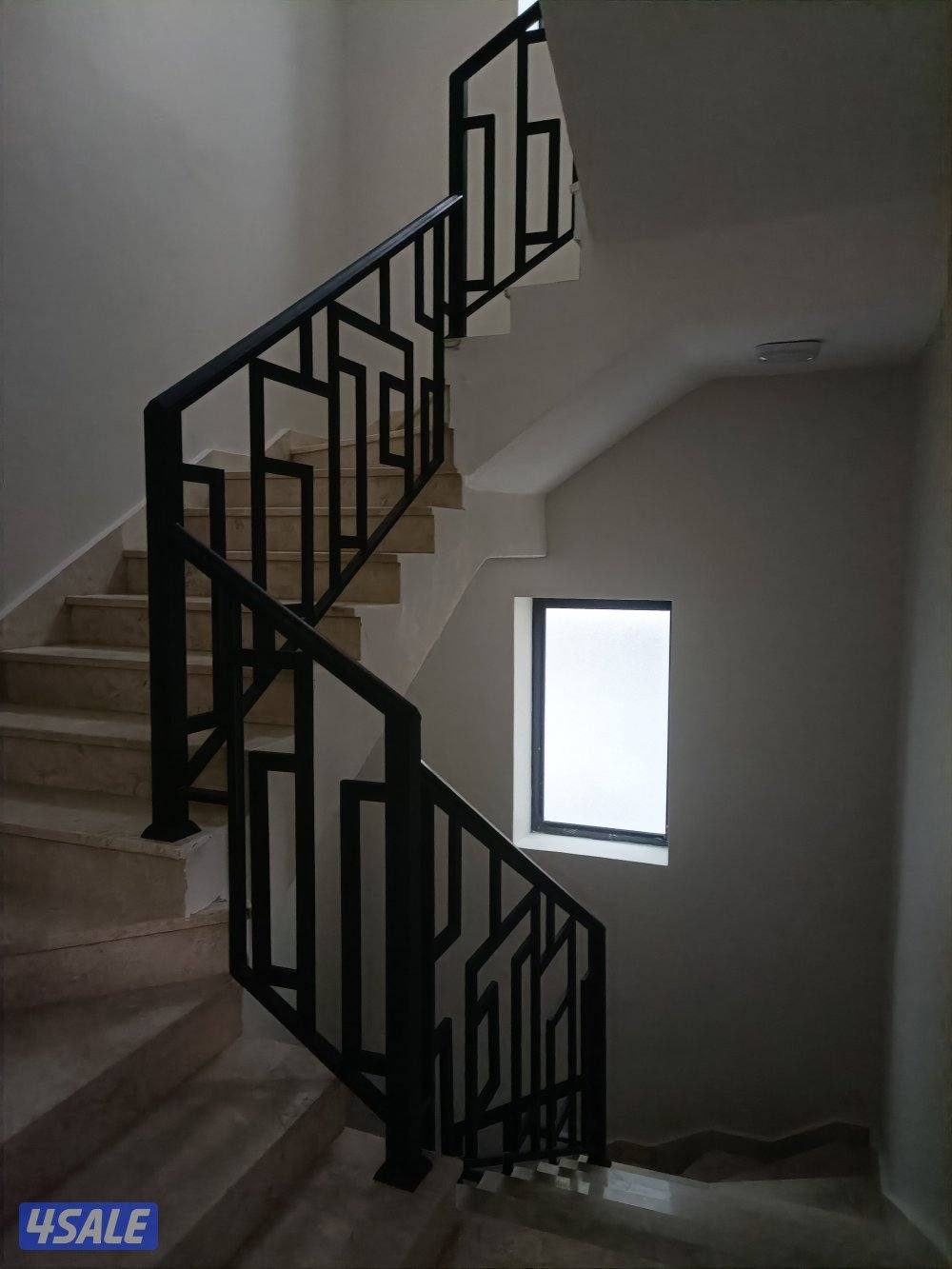 xcite aluminium glass and steel1