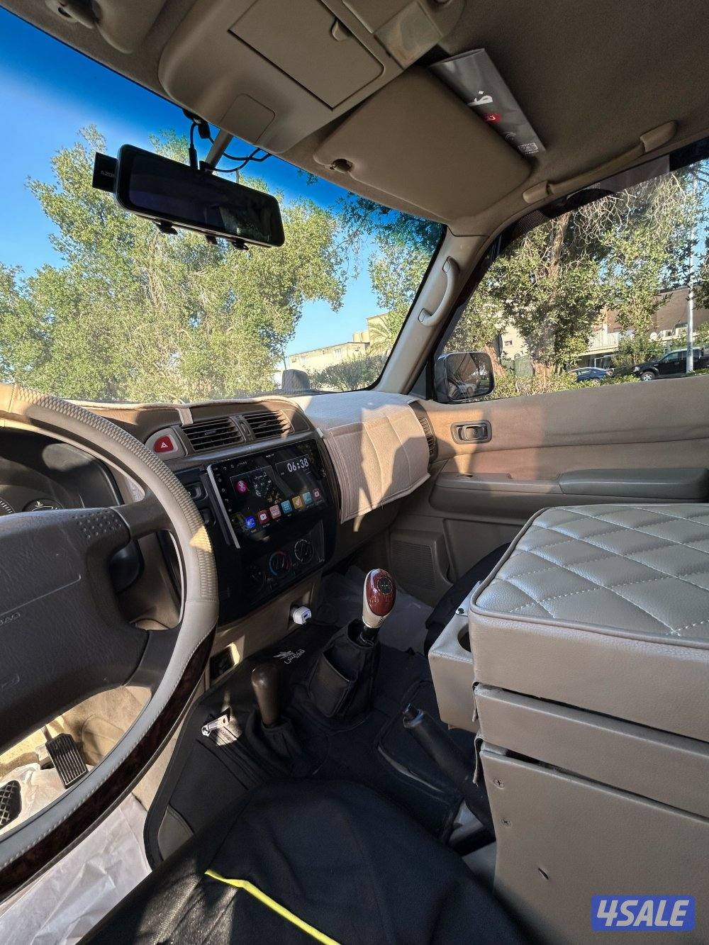 سفاري موديل ٢٠٠٠ مجهز رحلات بالكامل2