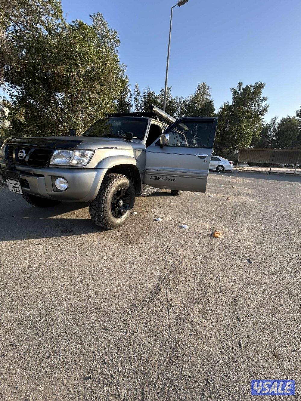 سفاري موديل ٢٠٠٠ مجهز رحلات بالكامل3