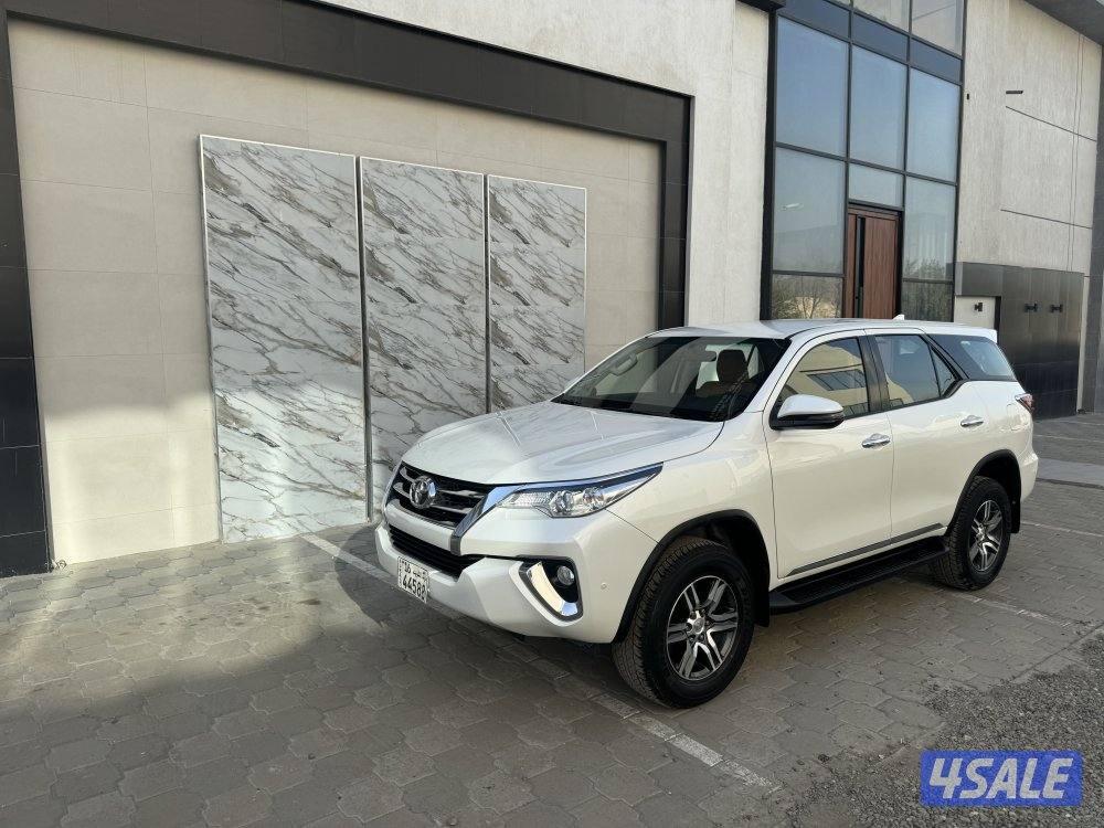 للبيع فورتنر موديل 2018 بحالة الوكاله0