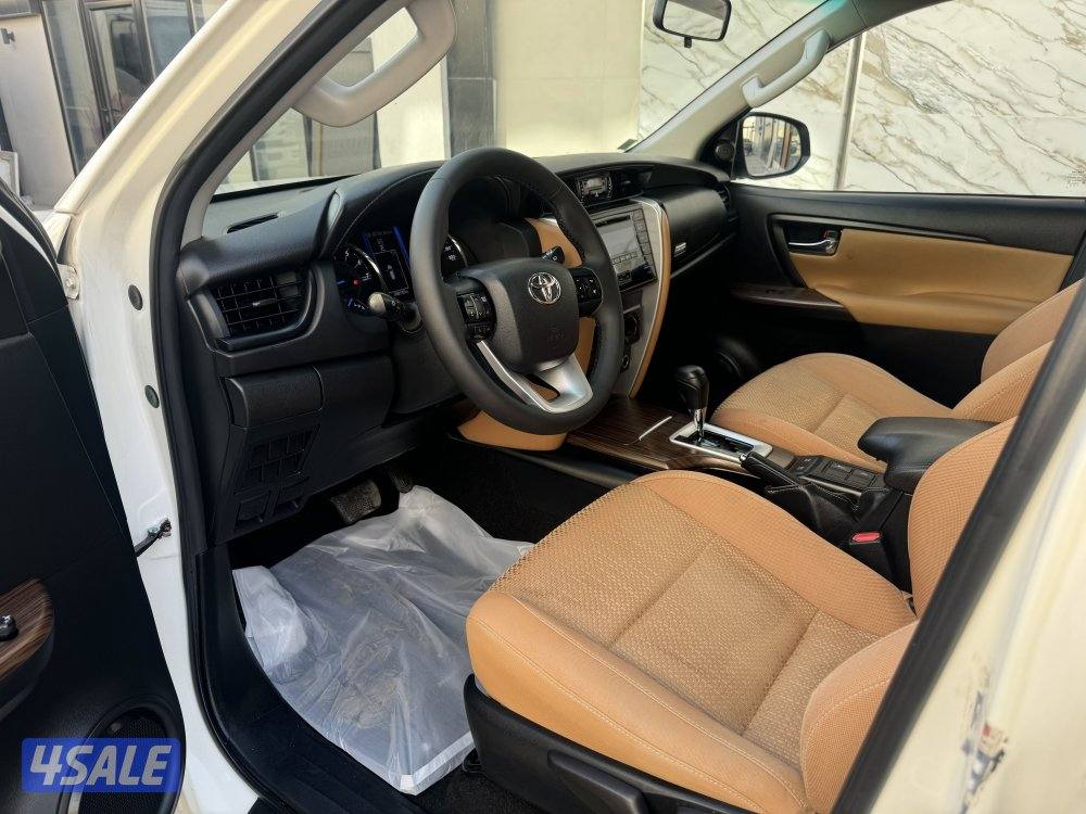 للبيع فورتنر موديل 2018 بحالة الوكاله7