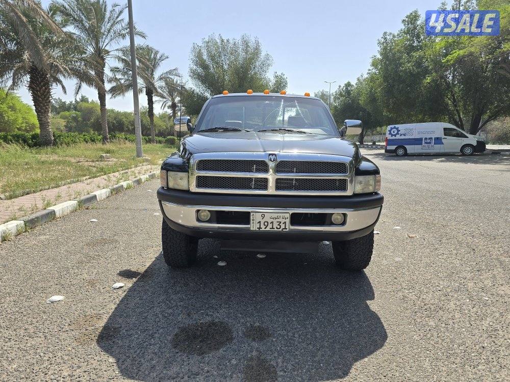 دودج رام 2500 V10 1996 magnum2