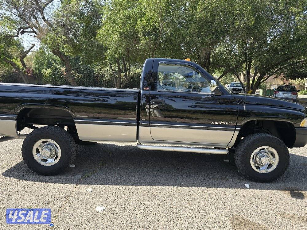 دودج رام 2500 V10 1996 magnum4