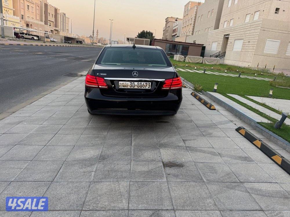 حاله نادره عداد 25 كامل المواصفاتE300 موديل 20144