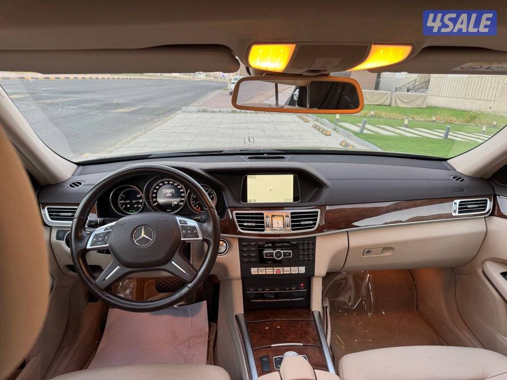 حاله نادره عداد 25 كامل المواصفاتE300 موديل 20148