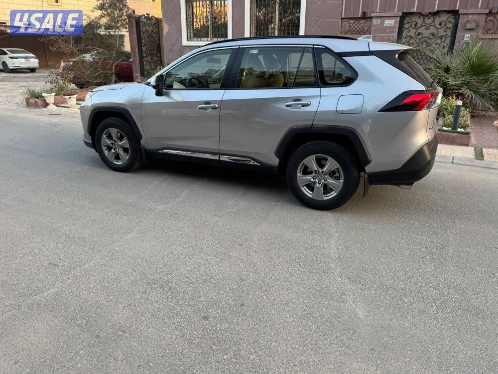 جيب تويوتا راف فور مديل 2023 تحت الكفاله1