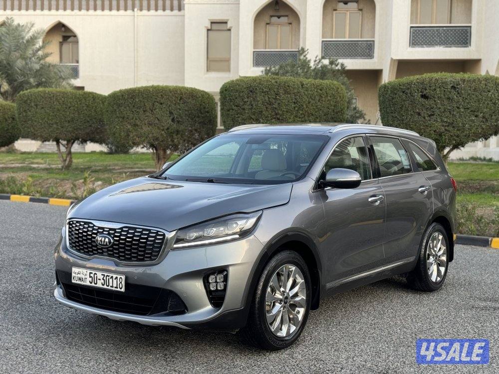 كيا سورينتو V6 موديل 2018 بحاله الوكاله شرط الفحص0