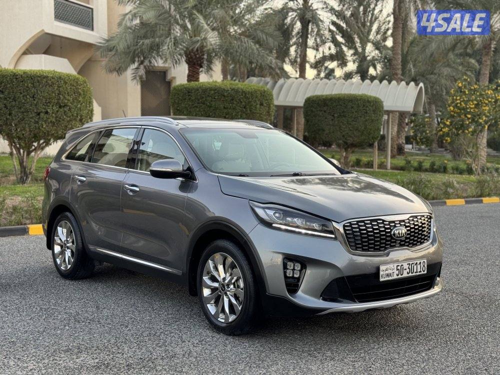 كيا سورينتو V6 موديل 2018 بحاله الوكاله شرط الفحص1