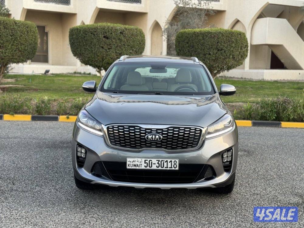 كيا سورينتو V6 موديل 2018 بحاله الوكاله شرط الفحص2