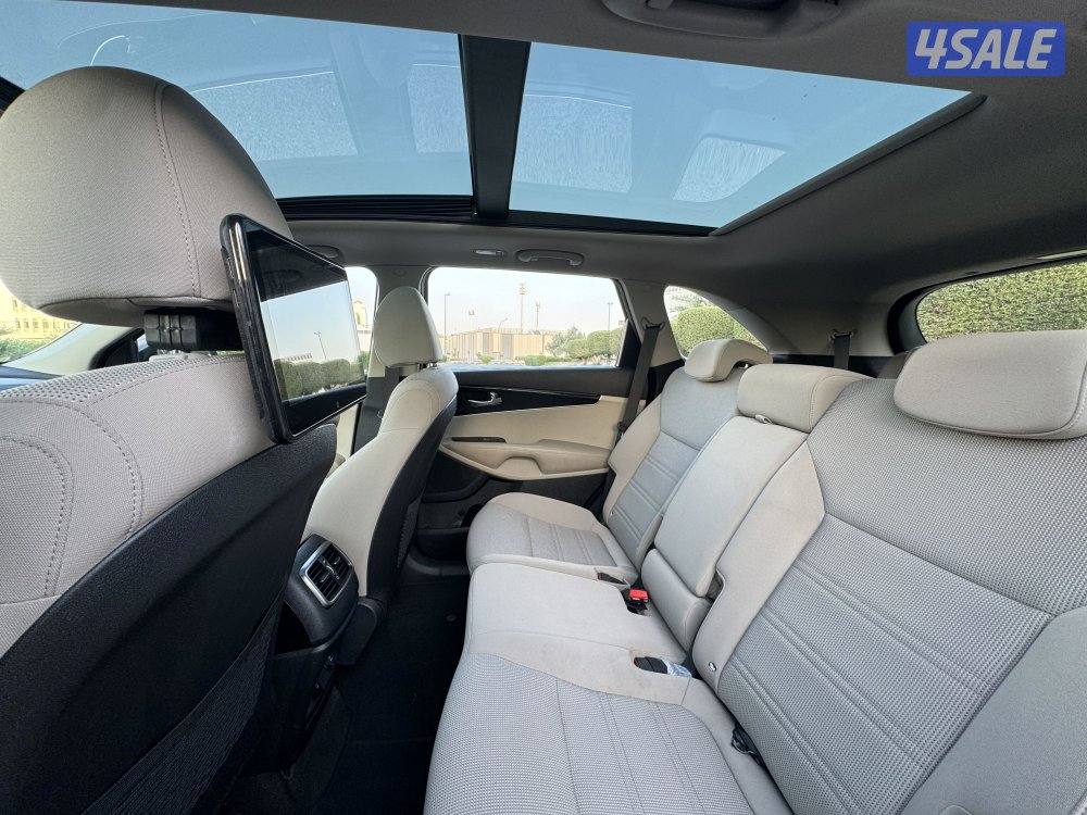 كيا سورينتو V6 موديل 2018 بحاله الوكاله شرط الفحص6