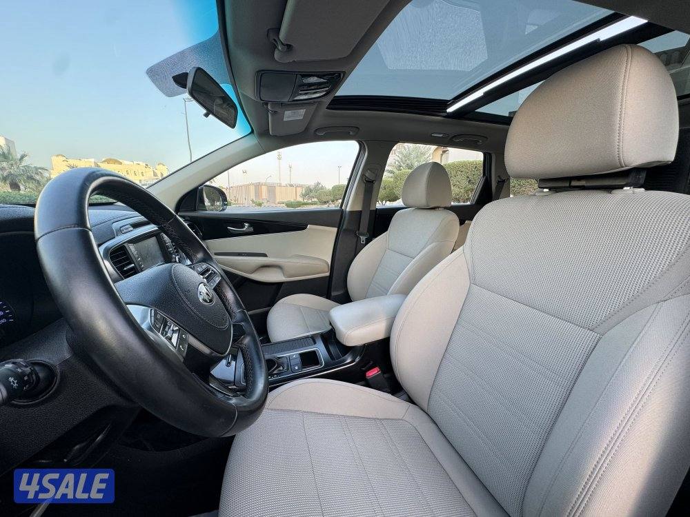 كيا سورينتو V6 موديل 2018 بحاله الوكاله شرط الفحص11