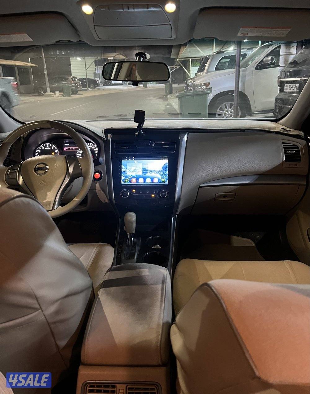 نيسان التيما 2016 لون ابيض4