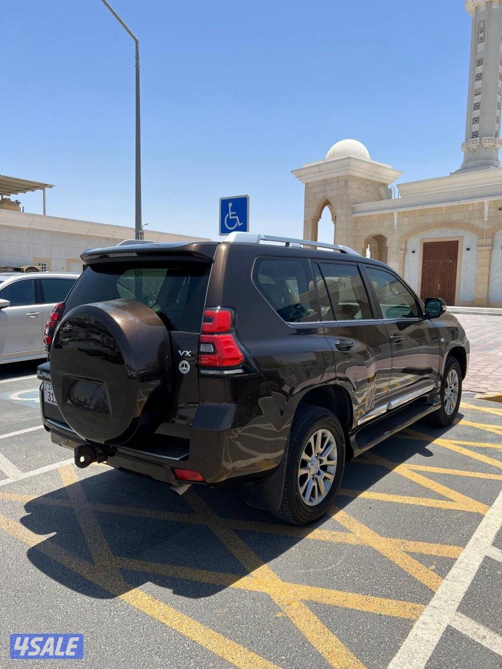 للبيع برادو VX اعلى فئه 20201