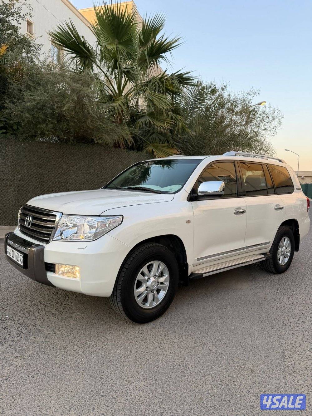 لاند كروزر 2011 ماشي 340 صبغ الوكاله0
