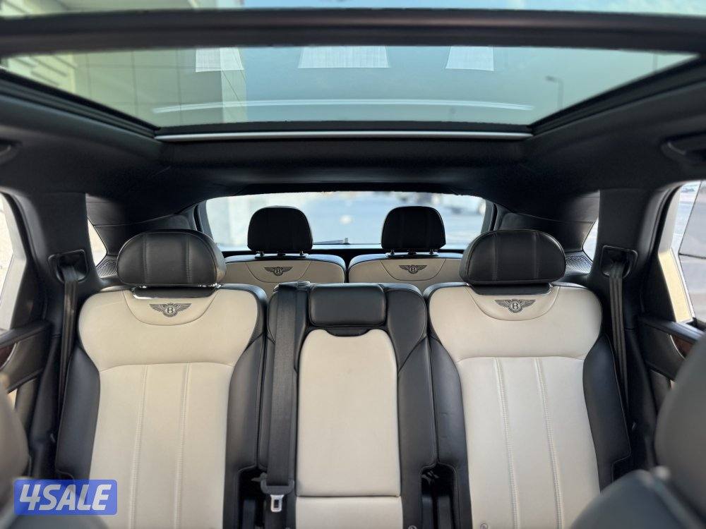 للبيع بنتلي بينتايجا موديل 2020 الزياني10