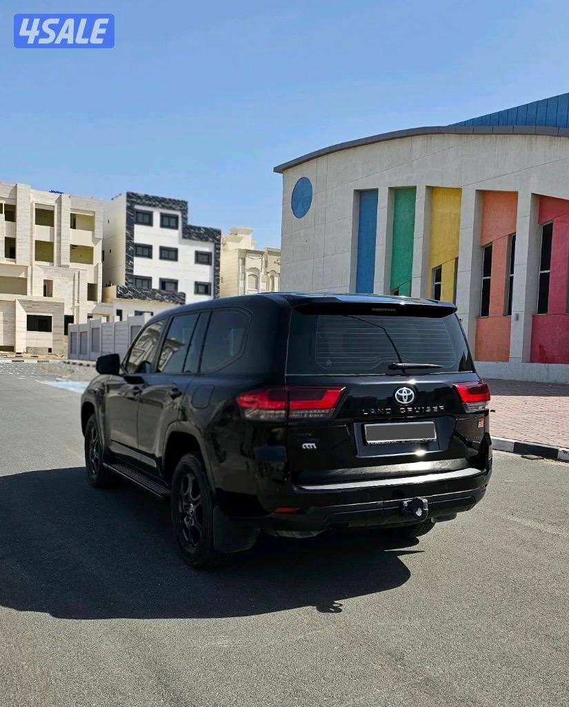 للبيع تويوتا لاندكروزر GR SPORT موديل 2024 |  ماشي 41 الف كيلو2