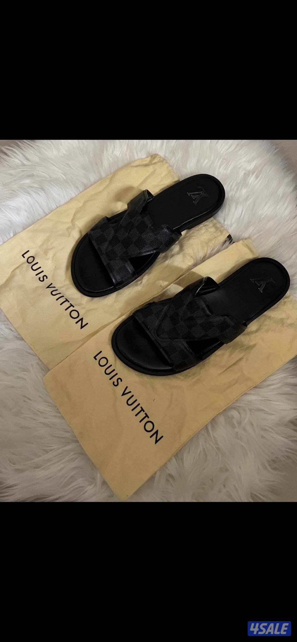 نعل LV + BOTTEGA  - اصليين -  بحالة ممتازة0