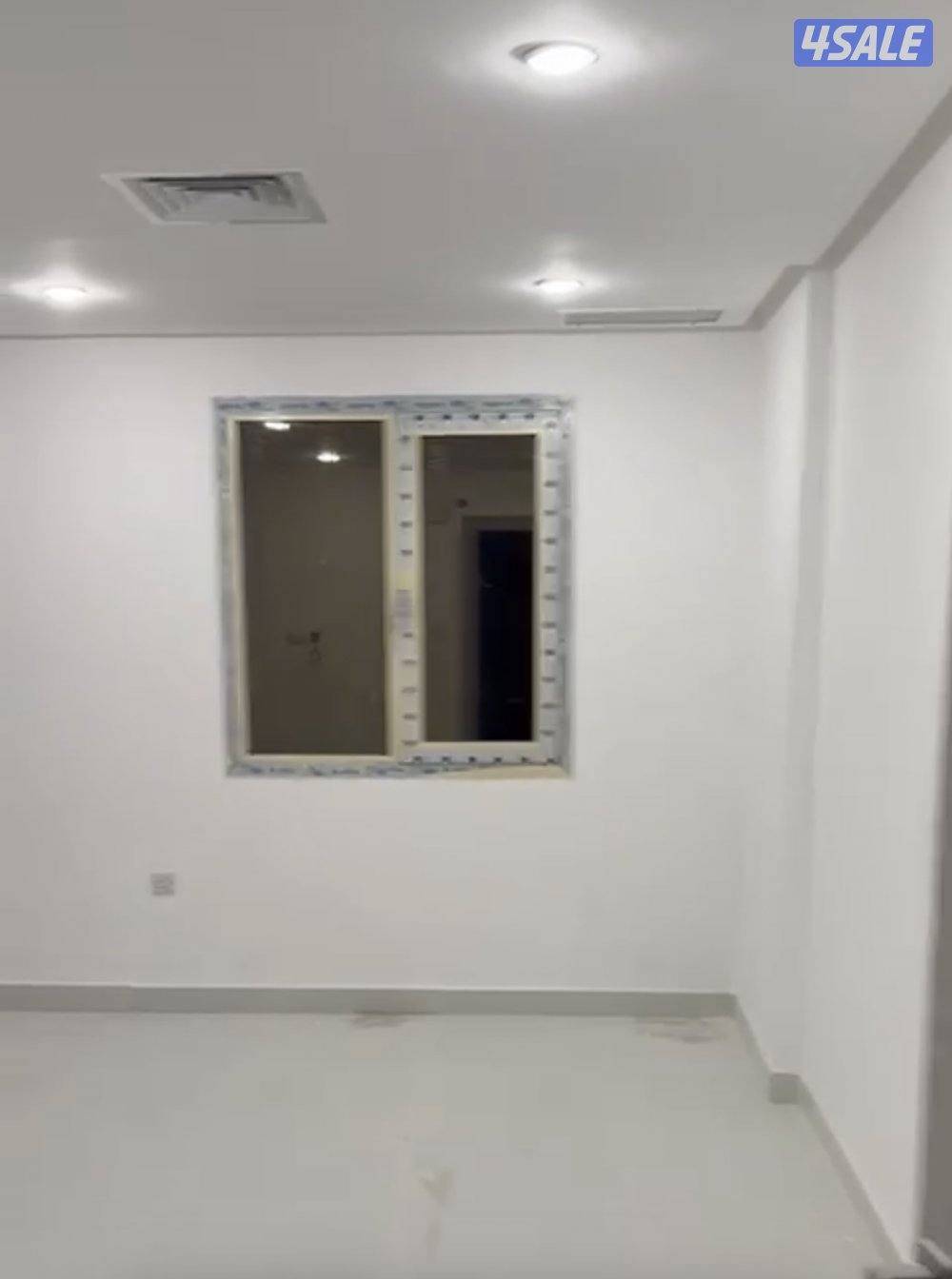 للايجار دور تجاري عمارة ب الجهراء موقع مميز2