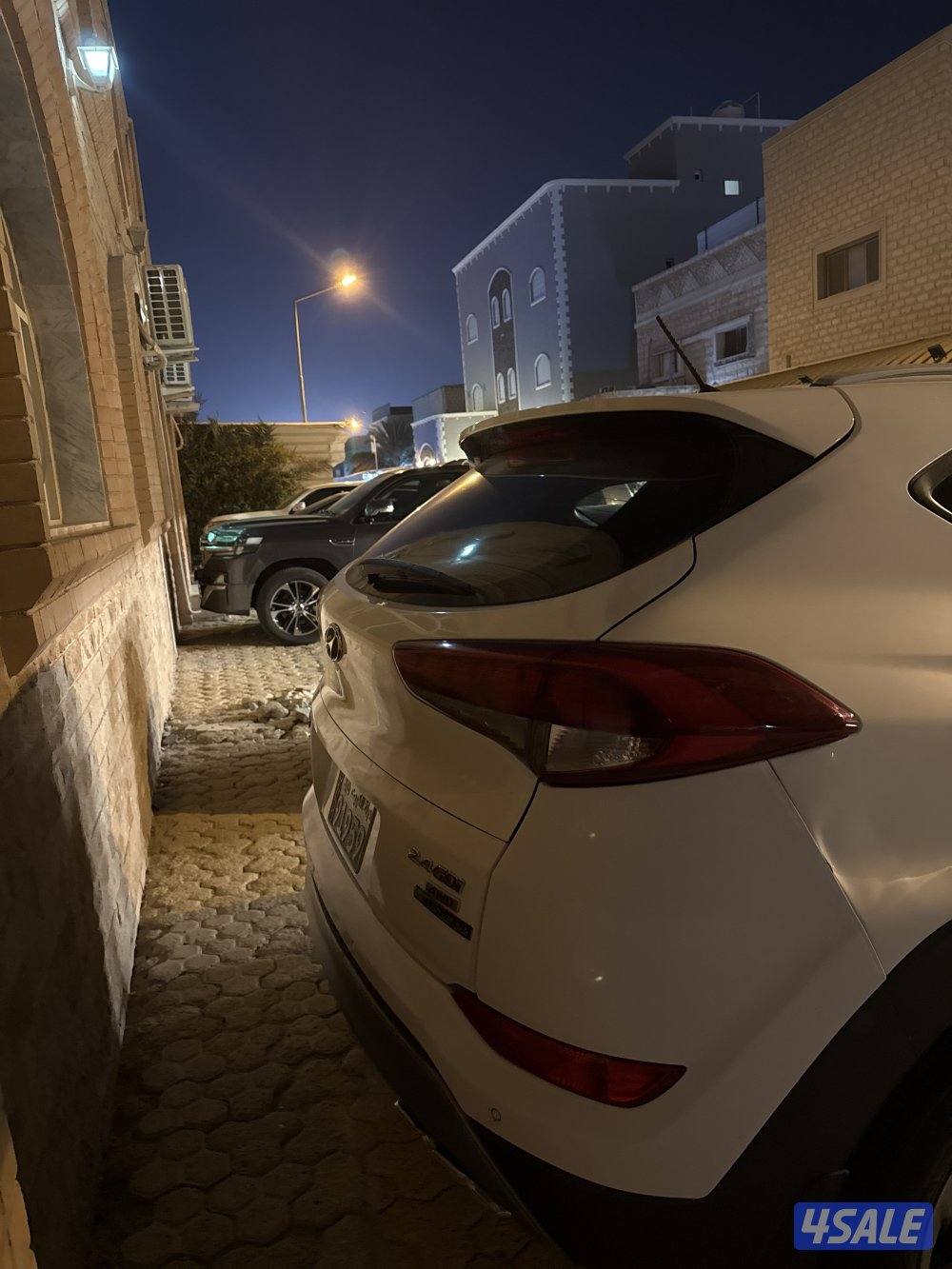 توسان موديل 2018 ماشيه 180000 الشاصي سليم شرط الفحص قير مكينه شاصي2