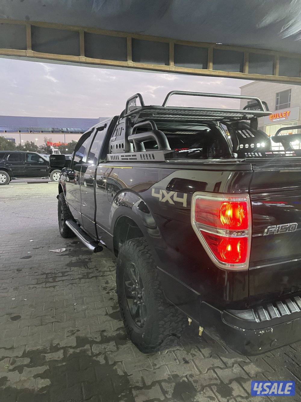 للبيع وانيتF150 فورد 2013 XLT غمارة ونص دبل قير ماشي 390 شرط الفحص3