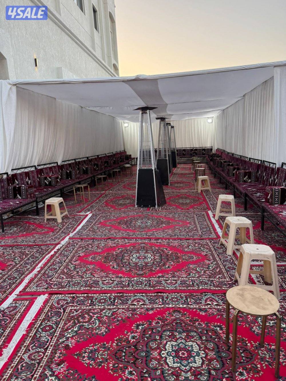تأجير كراسي وطاولات وكنب وزينة وخيم وبيت شعر وقهوجيه وتسكره حدائق ومنا15