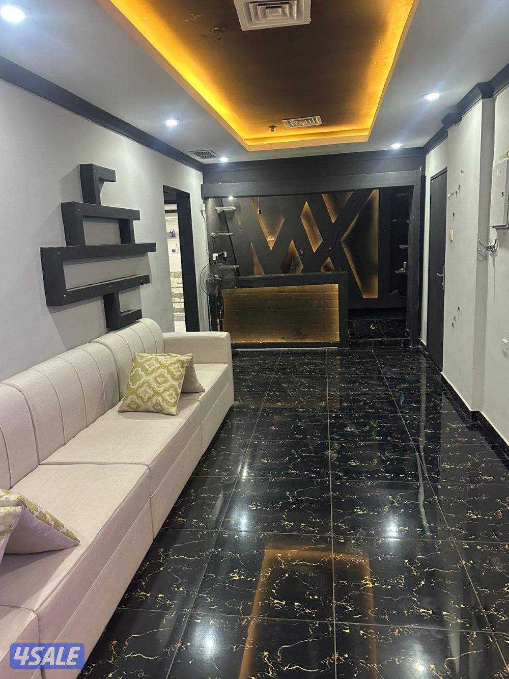 شقه خلو للايجار بحولي غرفتين وصاله ومطبخ وحمام نفس الصور استلام فوري1