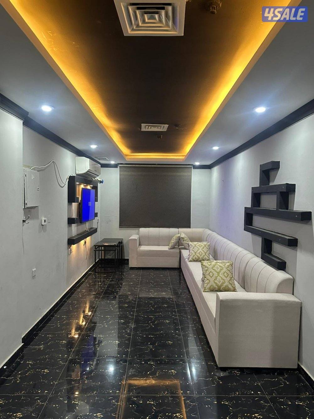 شقه خلو للايجار بحولي غرفتين وصاله ومطبخ وحمام نفس الصور استلام فوري0