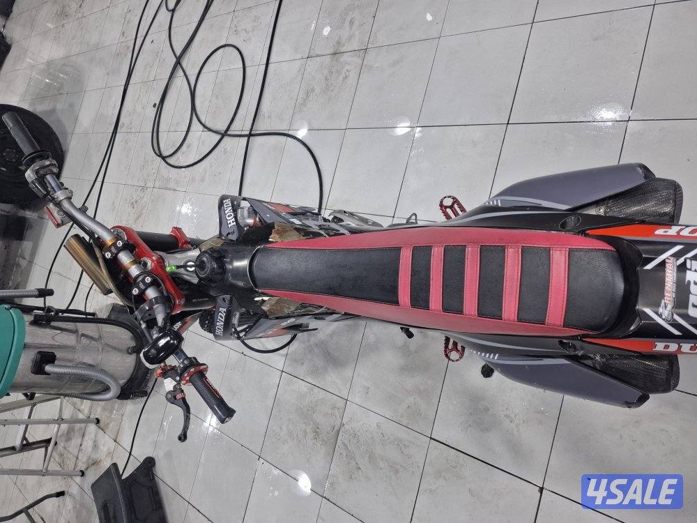 للبيع هوندا crf 450
موديل 2013 بخاخ
السيكل نشيط عليه قزوز كامل يوشمرا0