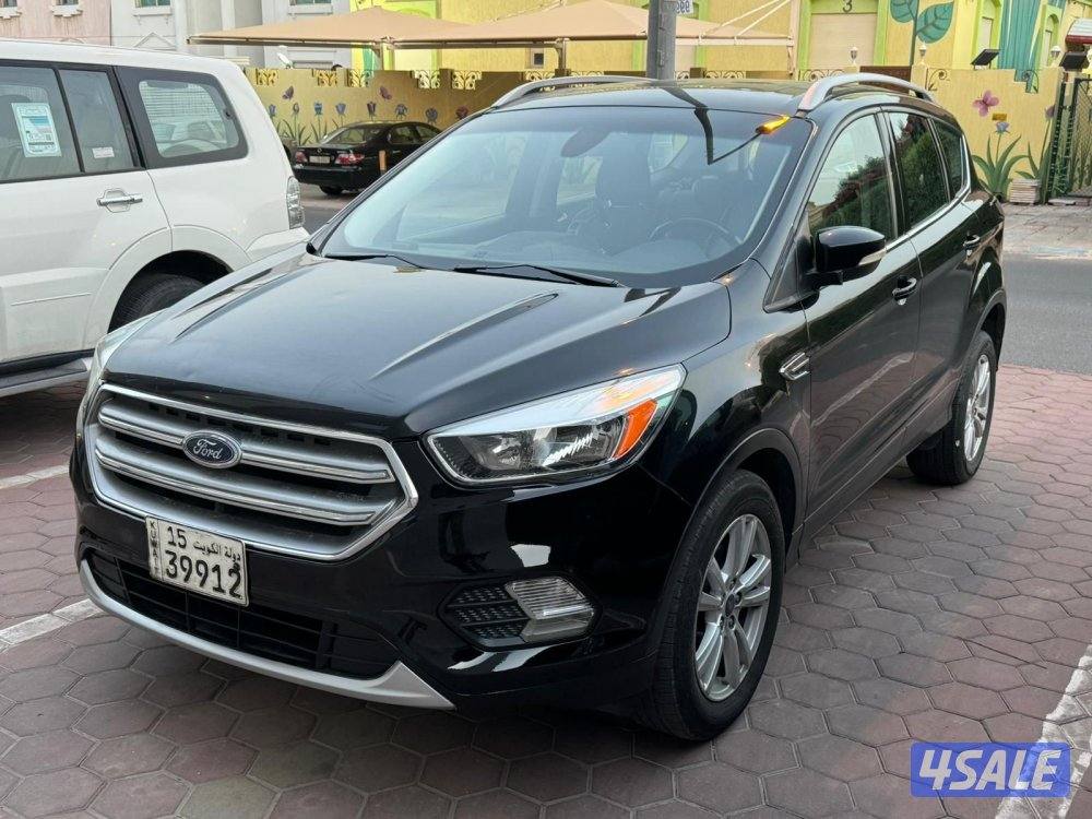 Ford escape 2017 with Sunroof0