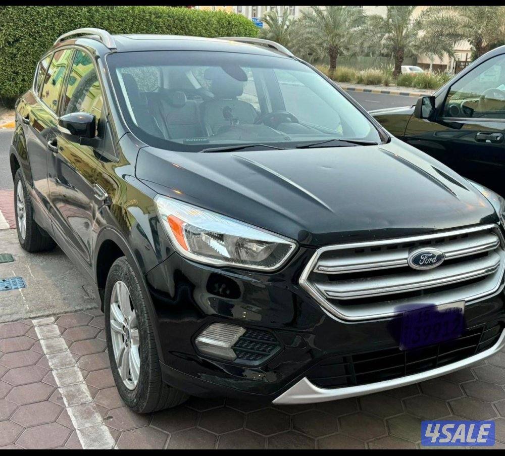 Ford escape 2017 with Sunroof3