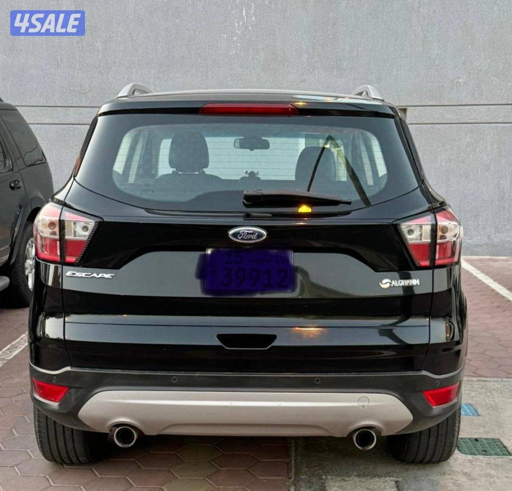 Ford escape 2017 with Sunroof5