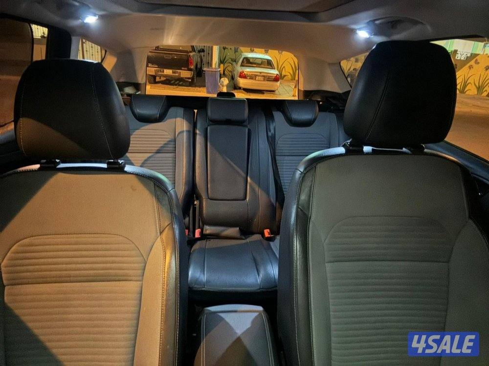 Ford escape 2017 with Sunroof6