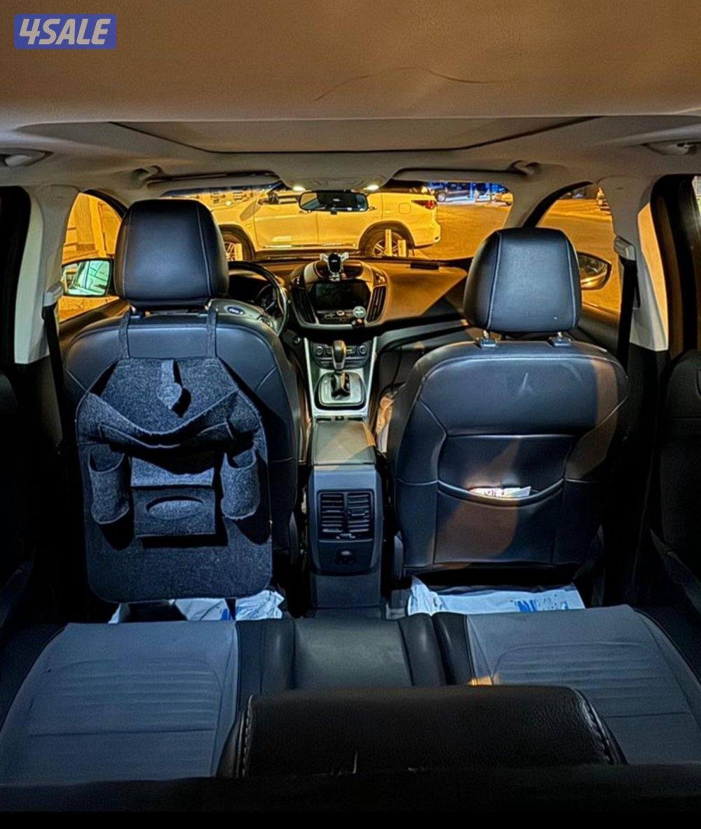 Ford escape 2017 with Sunroof9